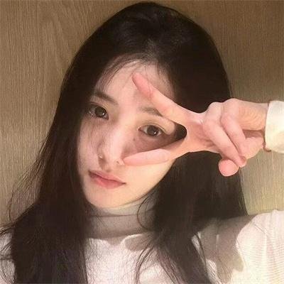 这名男子，捡到了人鱼。